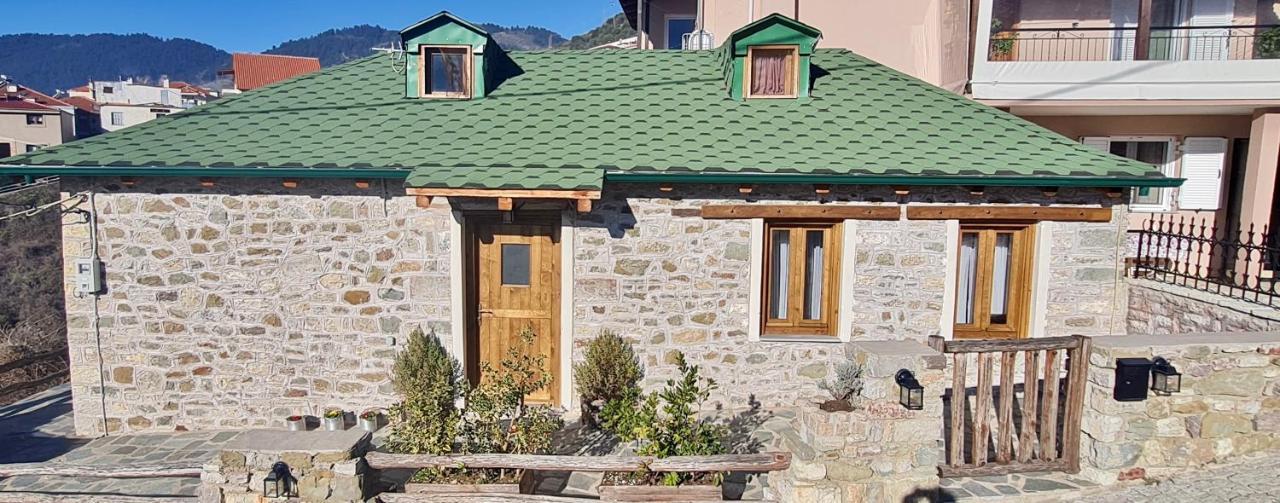 The House In The Cobbled Road Villa Karpeníszi Kültér fotó
